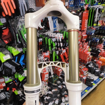 Вилка Rock Shox Revelation RLT Ti  б/у