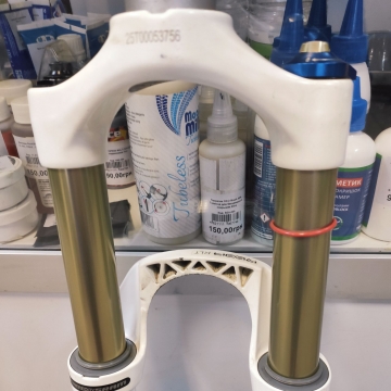 Вилка 26 Rock Shox Reba RLT Б/У